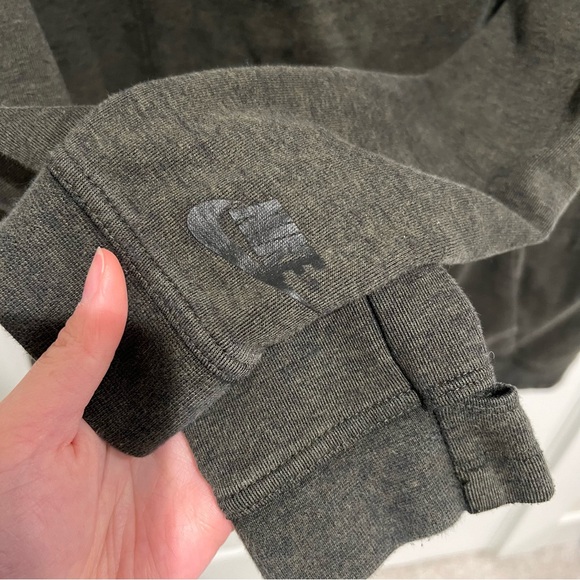 Nike Dark Green Tech Fleece Jacket - Picture 5 of 8